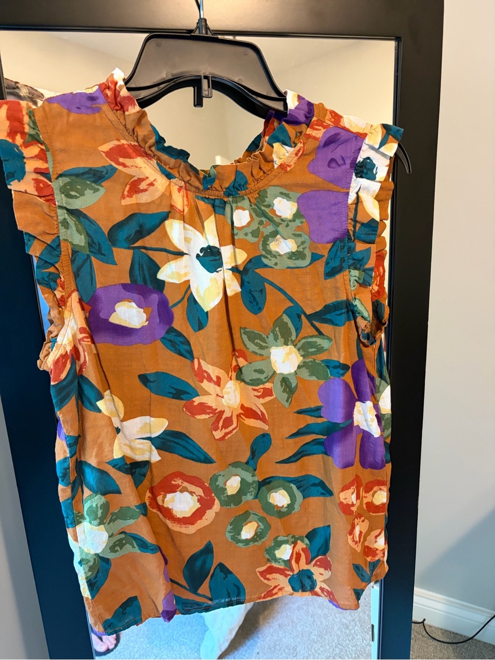Floral sleeveless top